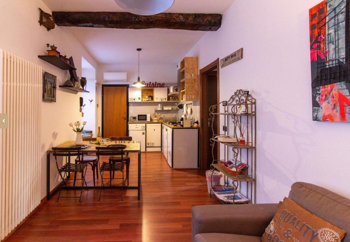 Piazza Volta Apartment Como Eksteriør billede